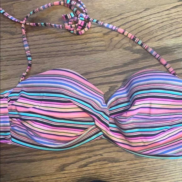 Bundle of push-up strapless tops - Picture 4 of 5